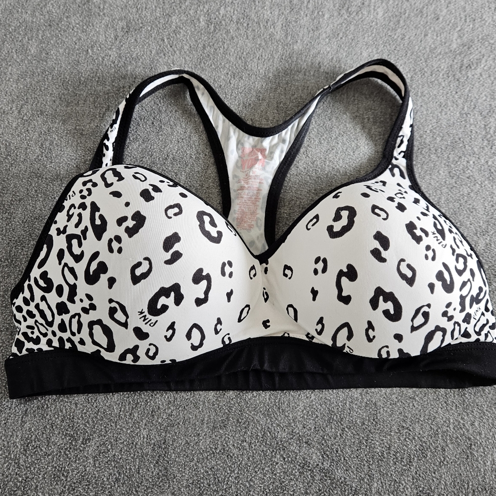 [Victoria's Secret PINK] leopard print yoga push-up sports bra - size medium